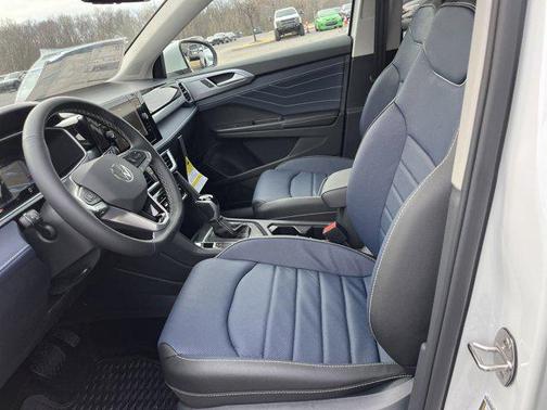 2025 Volkswagen Taos 1.5T SEL