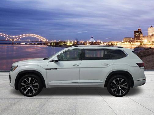 opal white pearl 2026 Volkswagen Atlas 2.0T SEL Premium R-Line 4MOTION