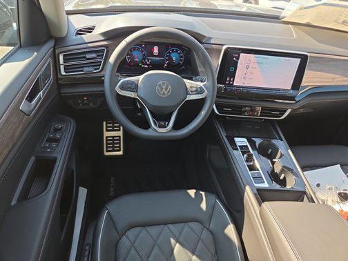 2026 Volkswagen Atlas 2.0T SEL Premium R-Line 4MOTION