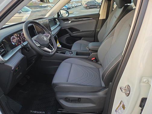 2026 Volkswagen Tiguan 2.0T SE 4MOTION