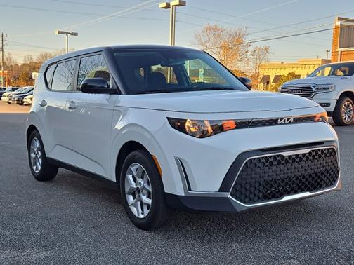 2024 Kia Soul S IVT