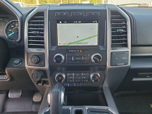 Photo 5 of 30 of 2019 Ford F-150 Platinum