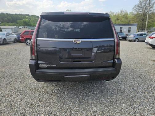2017 Cadillac Escalade ESV Luxury