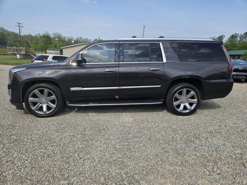 2017 Cadillac Escalade ESV Luxury