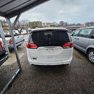 2018 Chrysler Pacifica Touring-L Plus