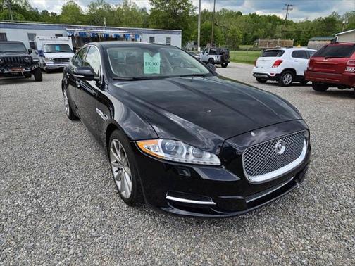 2013 Jaguar XJ Base