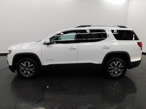 2023 GMC Acadia FWD SLT