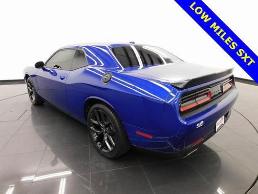 2022 Dodge Challenger SXT