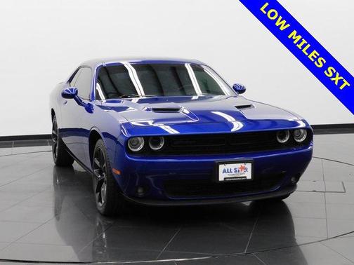 2022 Dodge Challenger SXT