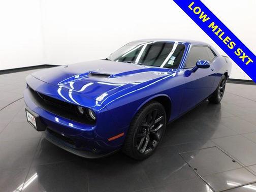 2022 Dodge Challenger SXT