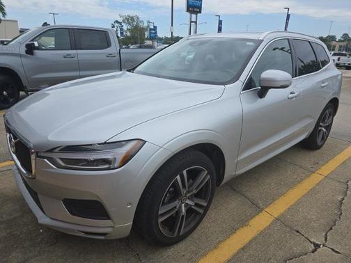 2018 Volvo XC60 T5 Momentum