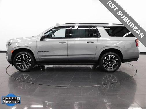 2024 Chevrolet Suburban RST