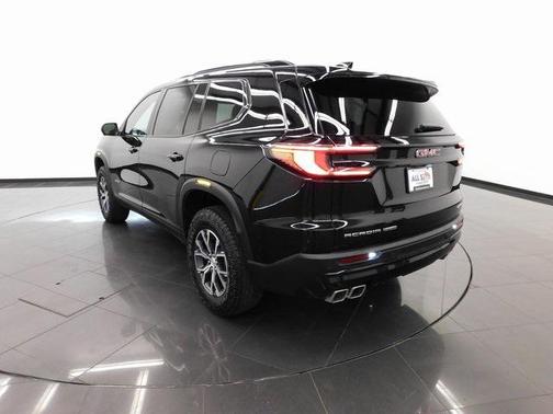 2025 GMC Acadia AWD AT4