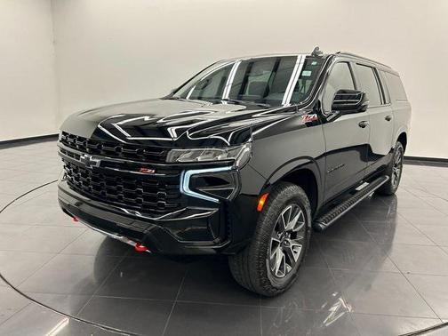 2023 Chevrolet Suburban 4WD Z71