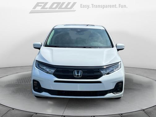 Platinum White Pearl 2026 Honda Odyssey