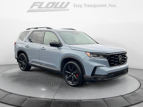 Sonic Gray Pearl 2025 Honda Pilot