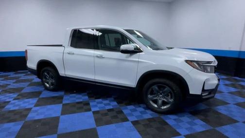 Platinum White Pearl 2023 Honda Ridgeline