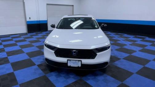 Platinum White Pearl 2025 Honda Accord