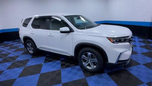 Platinum White Pearl 2023 Honda Pilot