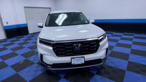 Platinum White Pearl 2023 Honda Pilot