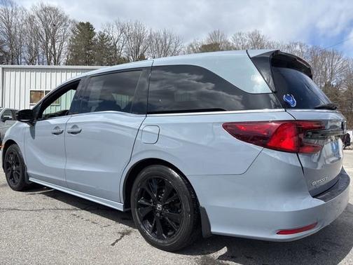 2023 Honda Odyssey 
