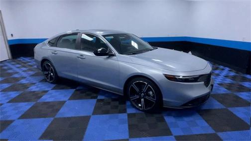 2025 Honda Accord Hybrid 
