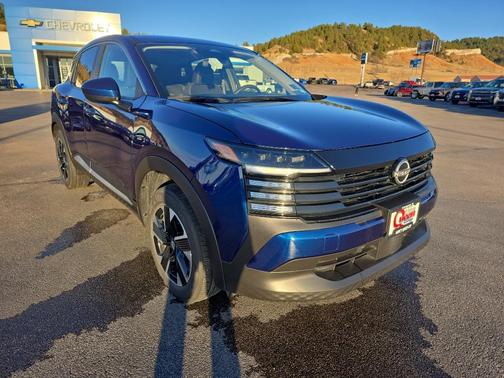 2025 Nissan Kicks SV