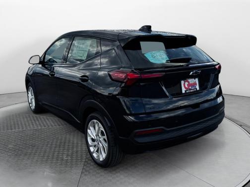 Mosaic Black Metallic 2027 Chevrolet Bolt LT FWD