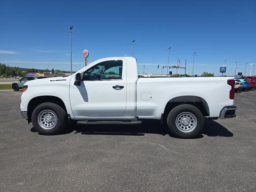 Summit White 2022 Chevrolet Silverado 1500 WT