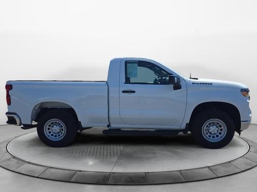 Summit White 2022 Chevrolet Silverado 1500 WT