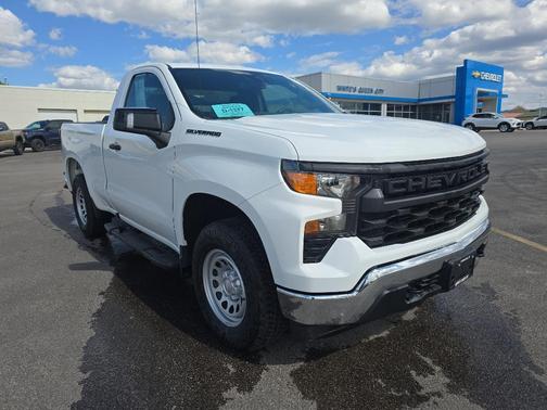 Summit White 2022 Chevrolet Silverado 1500 WT