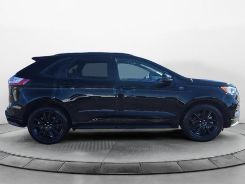 2022 Ford Edge ST Line