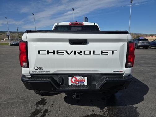Summit White 2025 Chevrolet Colorado ZR2