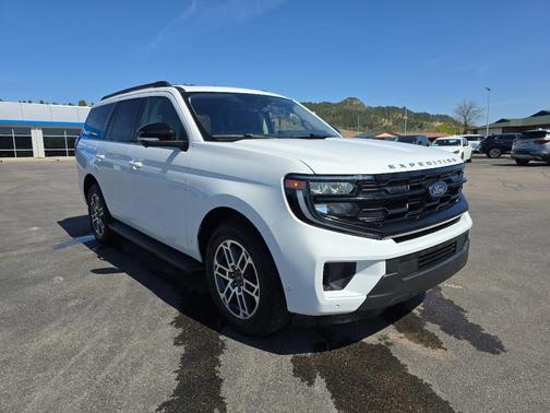 Oxford White 2025 Ford Expedition Active