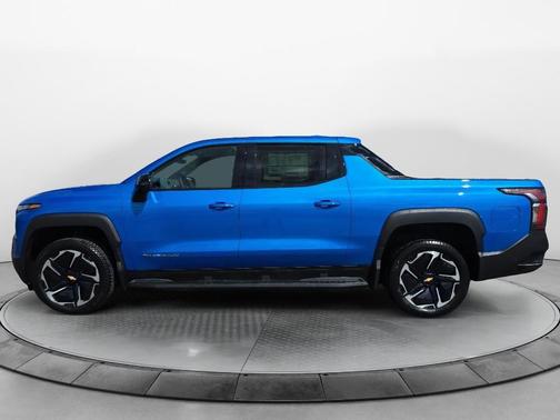 2025 Chevrolet Silverado EV LT