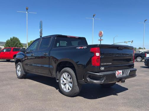 Black 2022 Chevrolet Silverado 1500 Custom