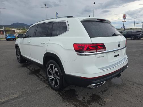 Pure White 2021 Volkswagen Atlas 3.6L SEL Premium