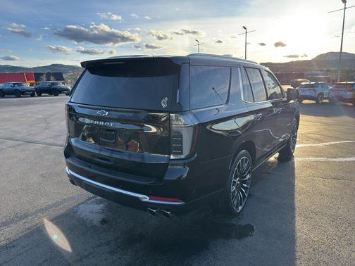 2025 Chevrolet Tahoe 4WD High Country