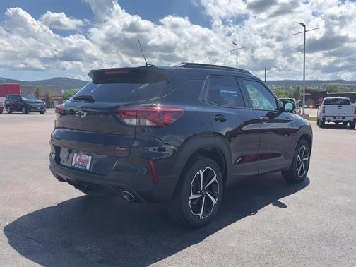 Mosaic Black Metallic 2023 Chevrolet Trailblazer RS
