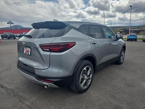 Sterling Gray Metallic 2025 Chevrolet Blazer 2LT