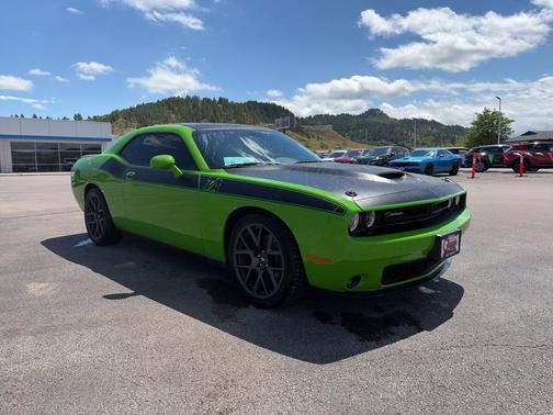 Green Go Clearcoat 2017 Dodge Challenger T/A Plus