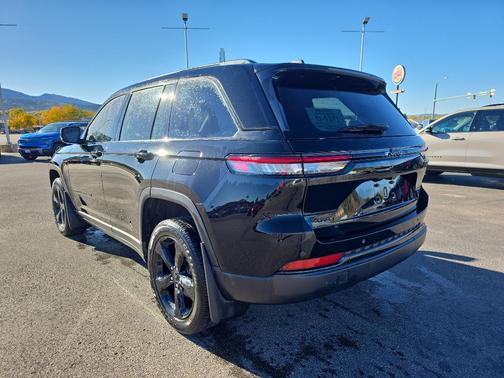 2023 Jeep Grand Cherokee Altitude