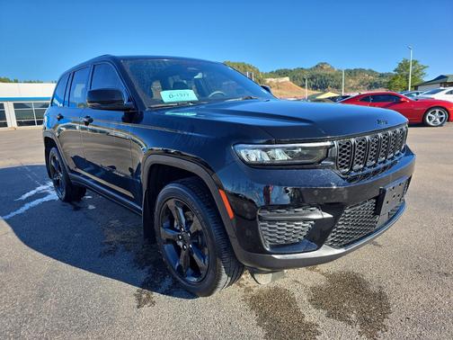 2023 Jeep Grand Cherokee Altitude