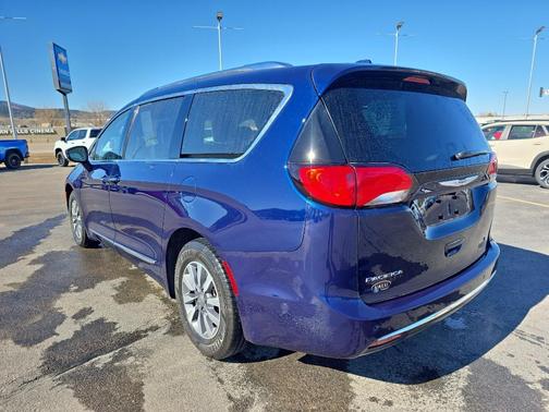 2020 Chrysler Pacifica Touring-L Plus