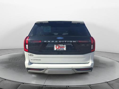 Oxford White 2025 Ford Expedition Platinum