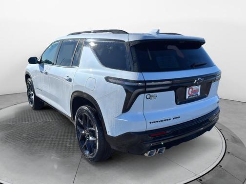 Polar White Tricoat 2026 Chevrolet Traverse RS