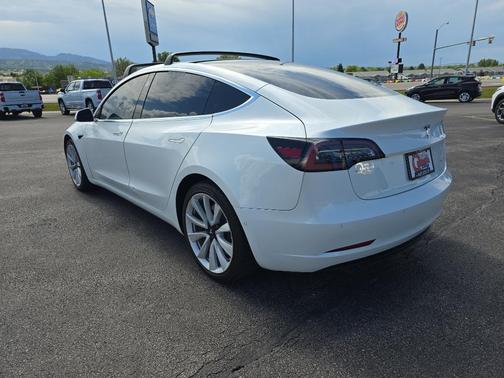 Pearl White Multi-Coat 2020 Tesla Model 3 Long Range
