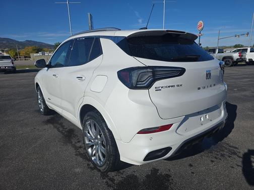 2024 Buick Encore GX Avenir