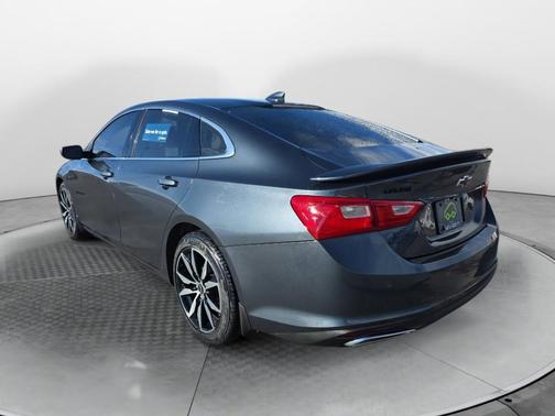 2021 Chevrolet Malibu FWD RS