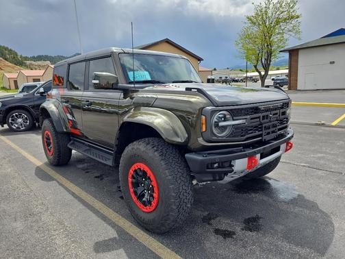Shelter Green Metallic 2024 Ford Bronco Raptor